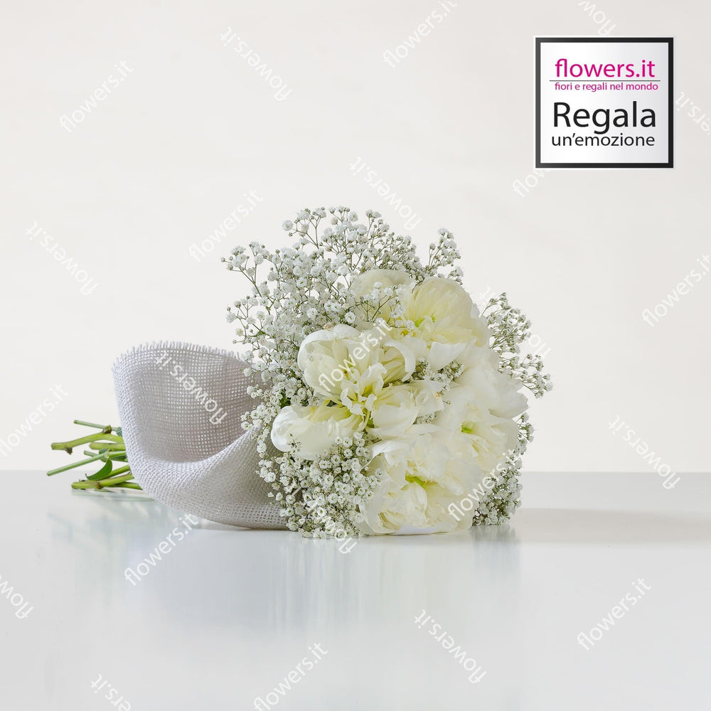 LIETO EVENTO - Peonia bianca - Peonie bianche con verde decorativo. | Flowers Delivery Consegna Fiori a Domicilio