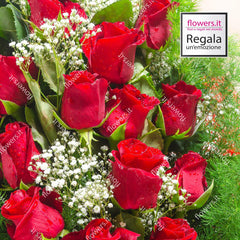 LOVE - Bunch of Fresh Red Roses
