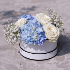 PUREZZA INCANTATA – Flower Box Rose Bianche e Fiori con Peluche