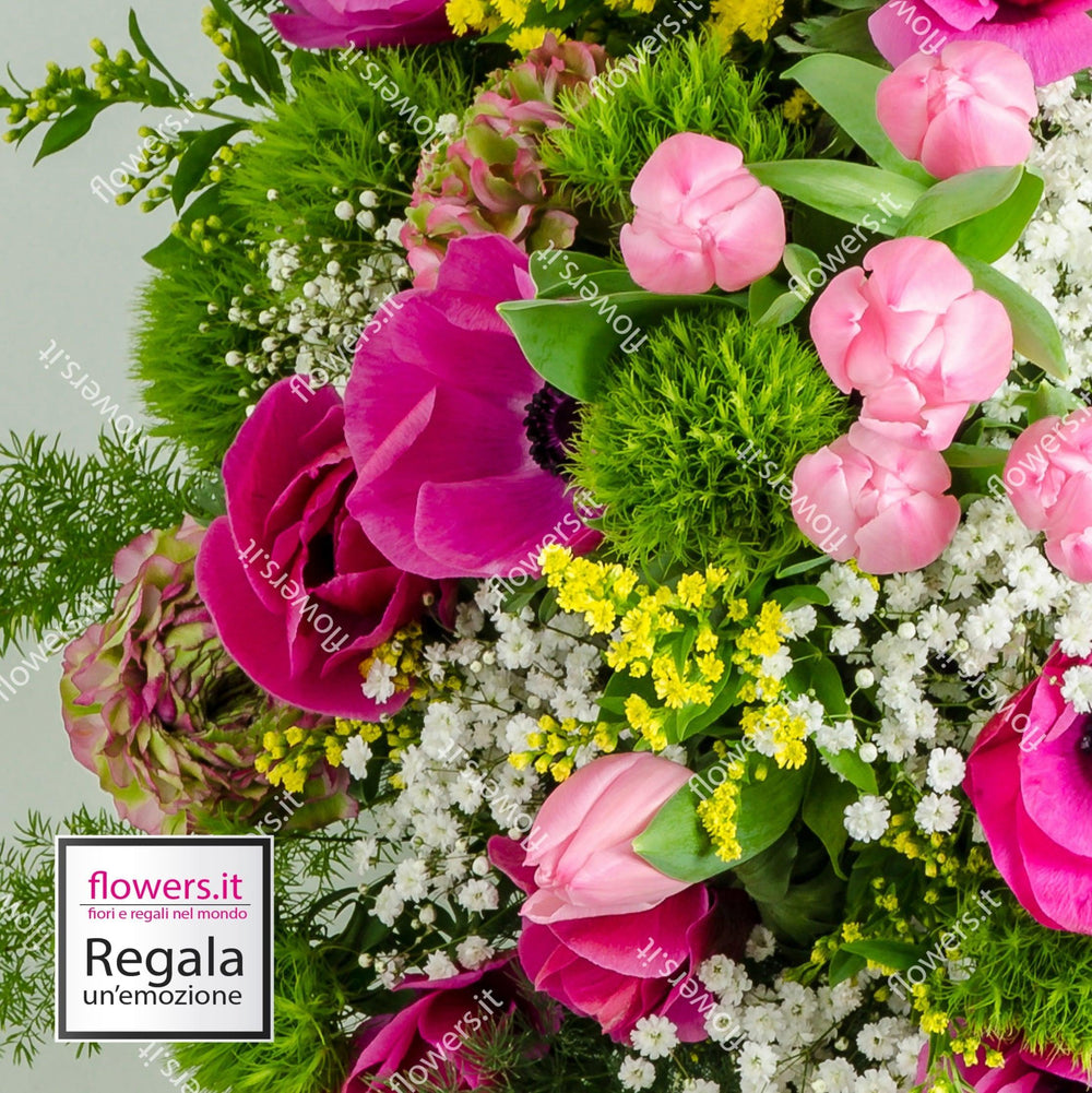 Bouquet vivace con fiori di stagione e verde. | Consegna Fiori a Domicilio per Compleanni, Compleanno, Festa della Donna, Festa della Mamma, Laurea, Nascita, Pasqua, Primavera, PRIMAVERA ESTATE