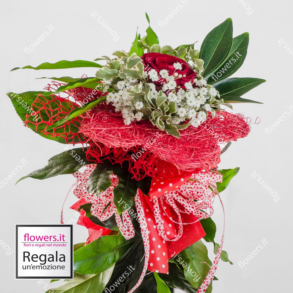 AMORE UNICO - Rosa rossa - Bouquet con 3 rose rosse e verde decorativo. | Flowers Delivery Consegna Fiori a Domicilio