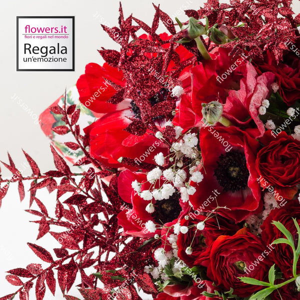 AUGURI PORTASOLDI - Bouquet di Natale - Bouquet natalizio con fiori rossi di stagione. | Flowers Delivery Consegna Fiori a Domicilio
