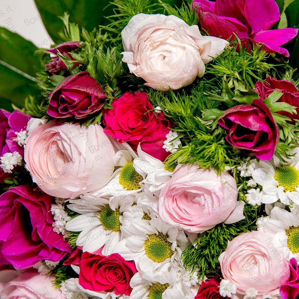 Bouquet con fiori di stagione. | Consegna Fiori a Domicilio per Compleanni, Festa della Mamma, Laurea, Nascita, Primavera