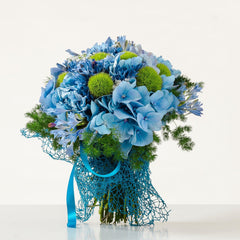 DEPTH - Sky-Blue Hydrangea and Green Trek