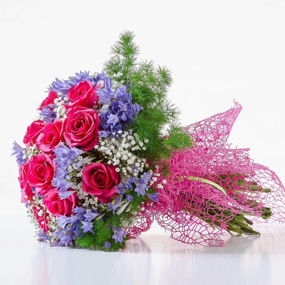 12 roselline con fiori di Fabiola. | Consegna Fiori a Domicilio per Compleanni, Compleanno, Festa della Donna, Laurea, Nascita, Nascite, Natale, Pasqua, Primavera, SAN VALENTINO, TUTTE LE STAGIONI