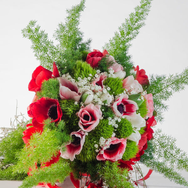 ENERGIA - anemoni o fiori di stagione, green trek, gypsofila - Anemoni o fiori di stagione con verde decorativo. | Flowers Delivery Consegna Fiori a Domicilio