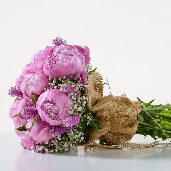 Peonie/Rose con verde decorativo. | Consegna Fiori a Domicilio per Compleanni, Compleanno, Festa della Mamma, Laurea, Nascita, Nascite, Primavera, PRIMAVERA ESTATE