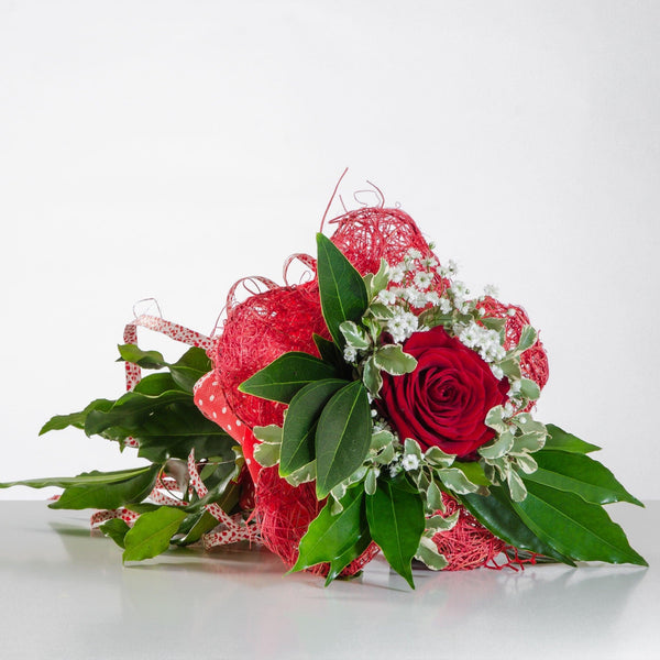 AMORE UNICO - Rosa rossa - Bouquet con 3 rose rosse e verde decorativo. | Flowers Delivery Consegna Fiori a Domicilio