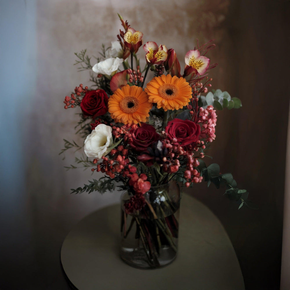 Bouquet piccolo di Gerbere, Lisianthus, Roselline, Astromelia, Gypsophila e Verde | Consegna Fiori a Domicilio per Compleanno, Laurea, Nascita, Primavera