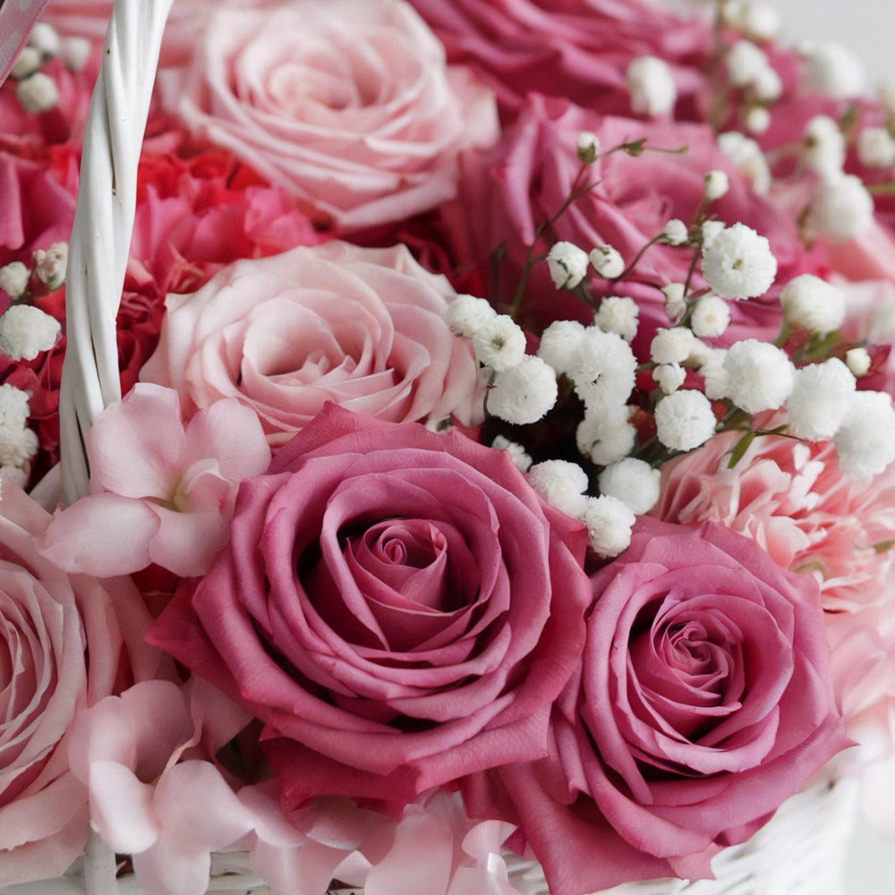Ciotola piccola di Rose Rosa e Fiori Tonalità Pastello | Consegna Fiori a Domicilio per ANNIVERSARI, Compleanno, Festa della mamma, MATRIMONIO, Nascita, Pasqua, RINGRAZIAMENTI, SAN VALENTINO