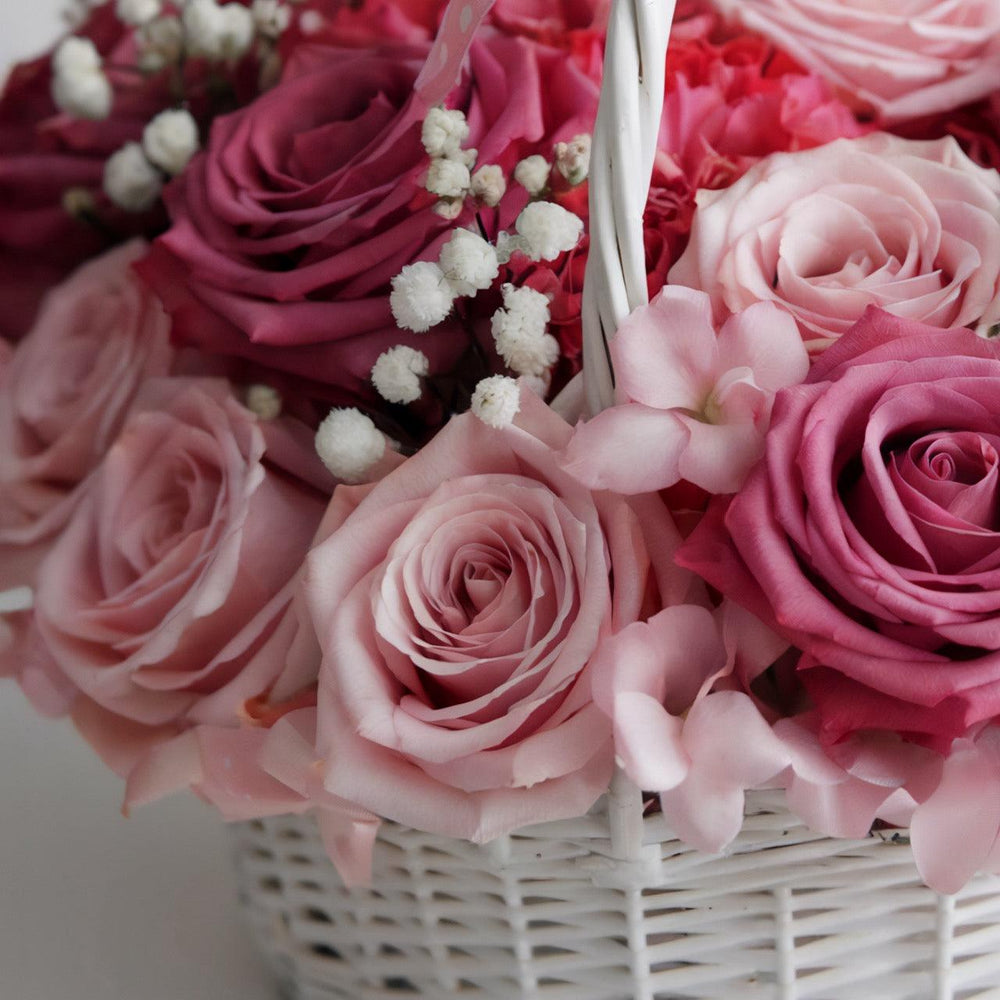 Ciotola piccola di Rose Rosa e Fiori Tonalità Pastello | Consegna Fiori a Domicilio per ANNIVERSARI, Compleanno, Festa della mamma, MATRIMONIO, Nascita, Pasqua, RINGRAZIAMENTI, SAN VALENTINO