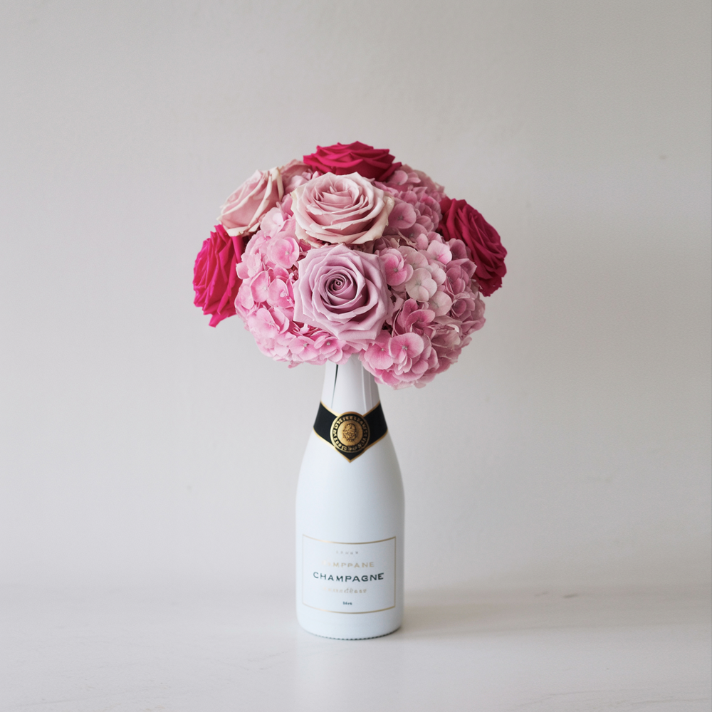 Bouquet Floreale piccolo con Spumante | Consegna Fiori a Domicilio per ANNIVERSARI, Compleanno, Festa del Papà, Festa della Donna, Festa della mamma, Nascita, Pasqua, RINGRAZIAMENTI, SAN VALENTINO