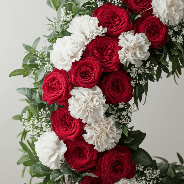 Corona con Fiori Bianchi e Rossi | Consegna Fiori a Domicilio per CONDOGLIANZE