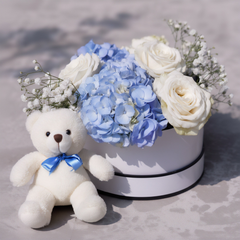 PUREZZA INCANTATA – Flower Box Rose Bianche e Fiori con Peluche